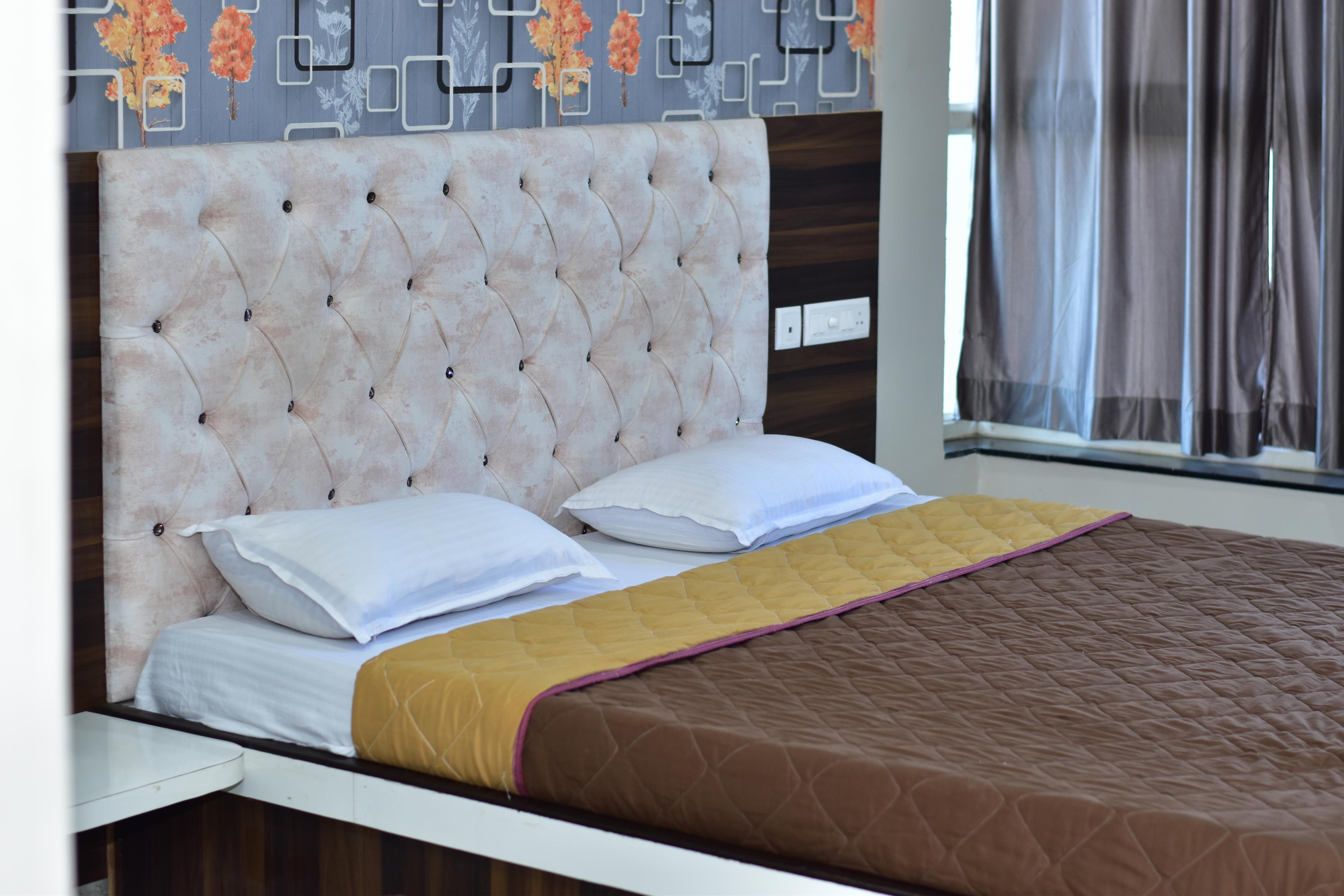 Hotel Amrat Palace Room Type - Super Deluxe Room