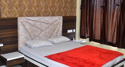Hotel Amrat Palace Room Type - Ac Room