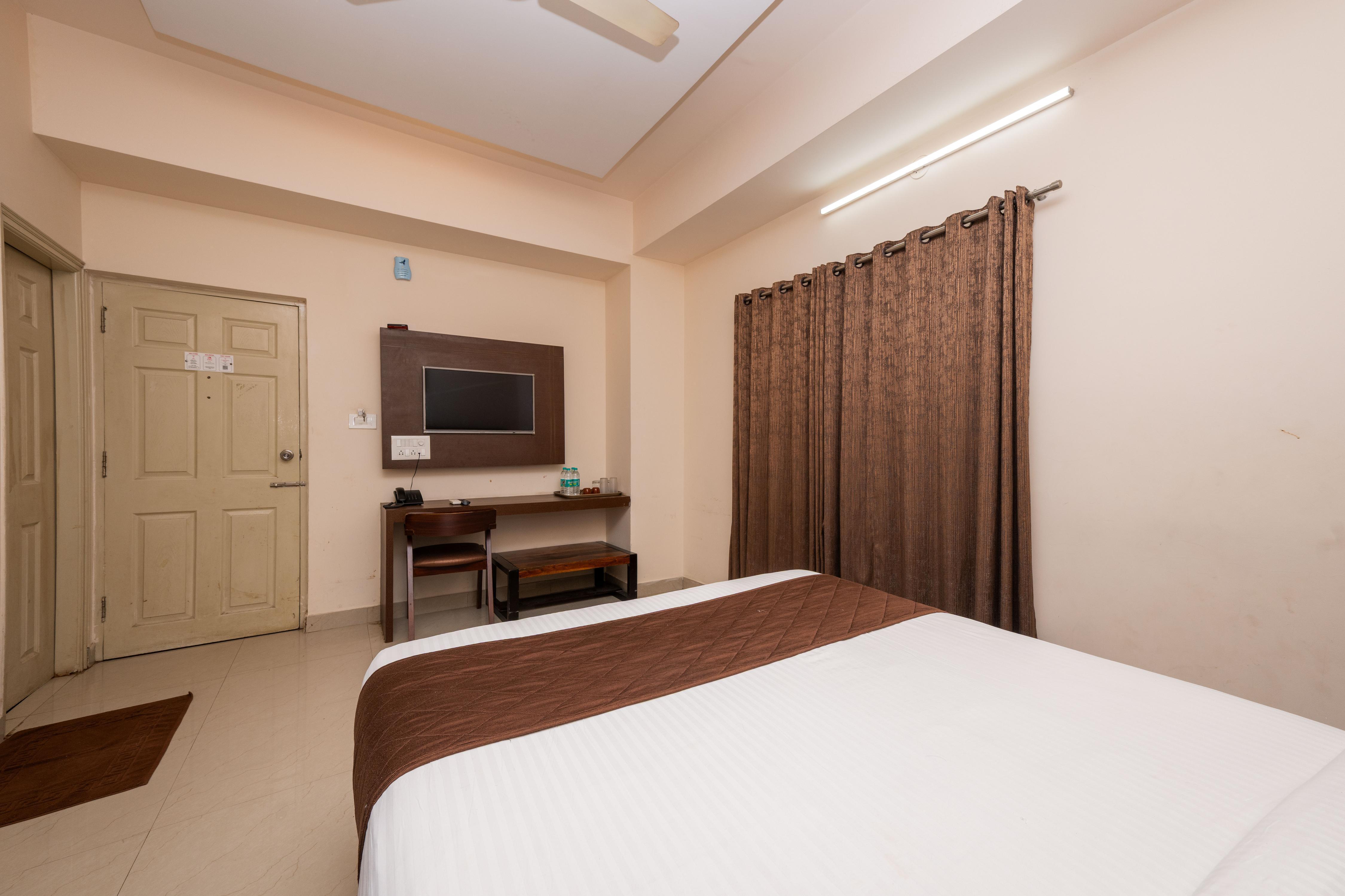 Hotel Balinova - Marathahalli - Tap to explore photos