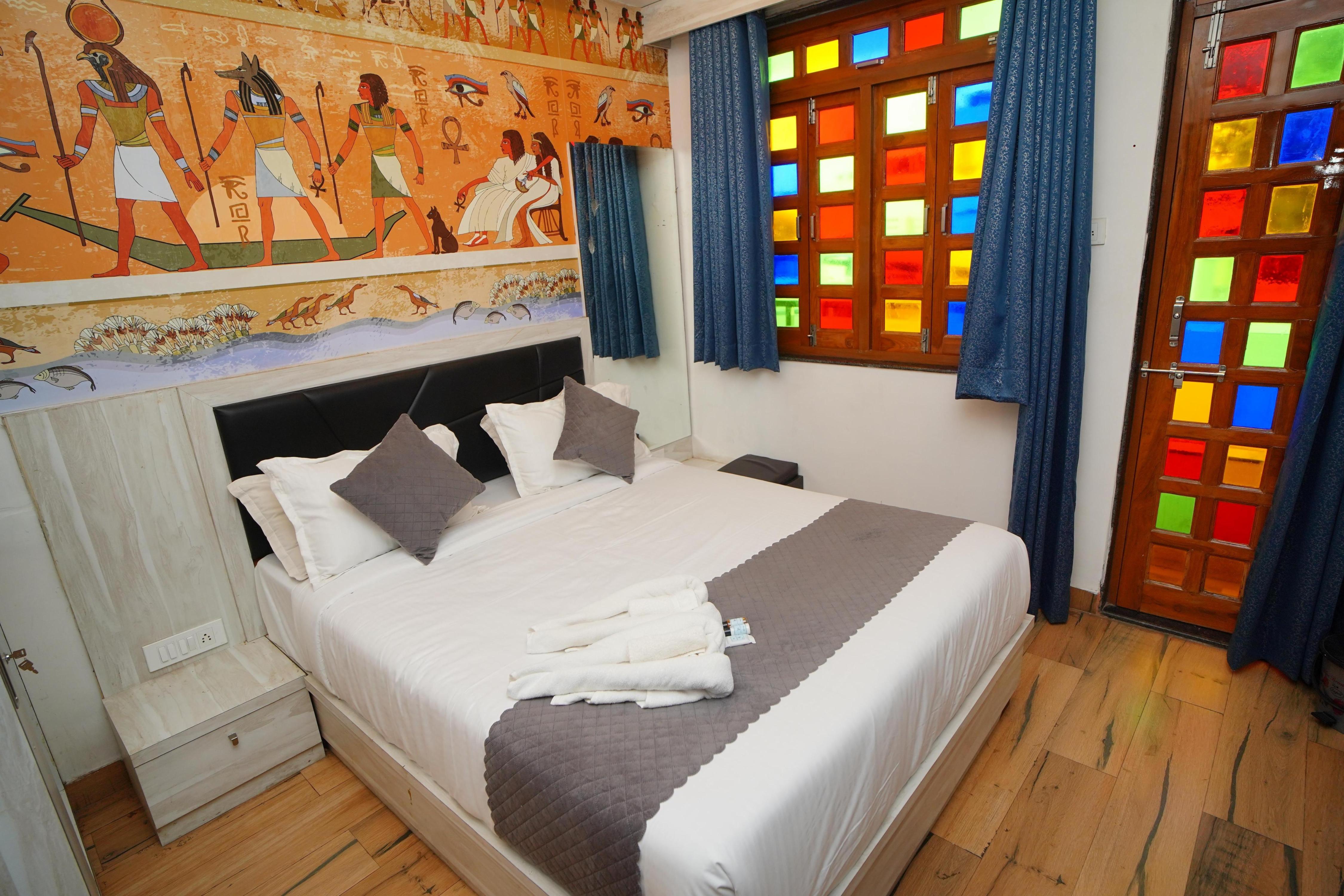 Hotel Lake Bridge Room Type - Deluxe Room With Balcony