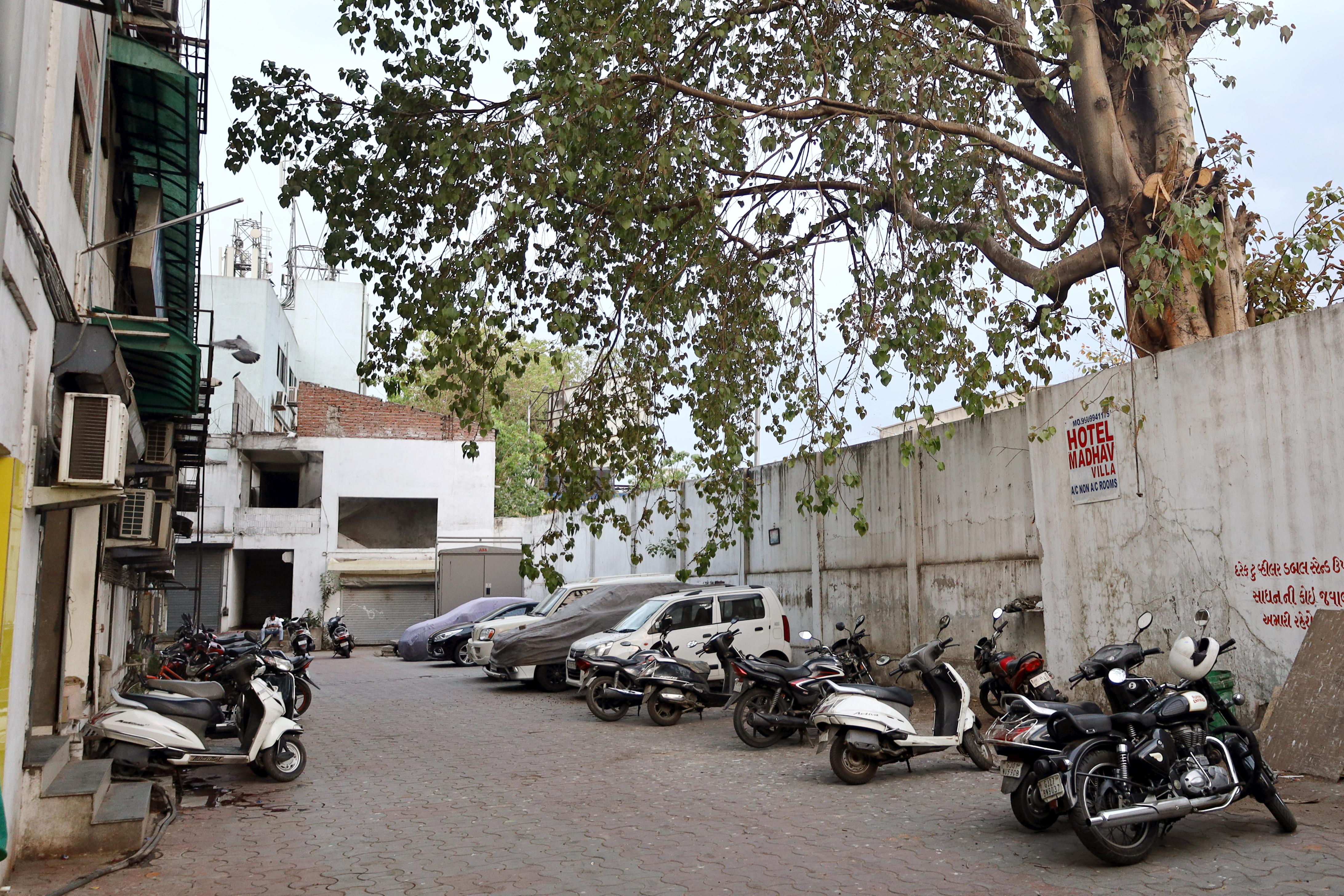 Hotel Madhav Villa - Tap to explore photos