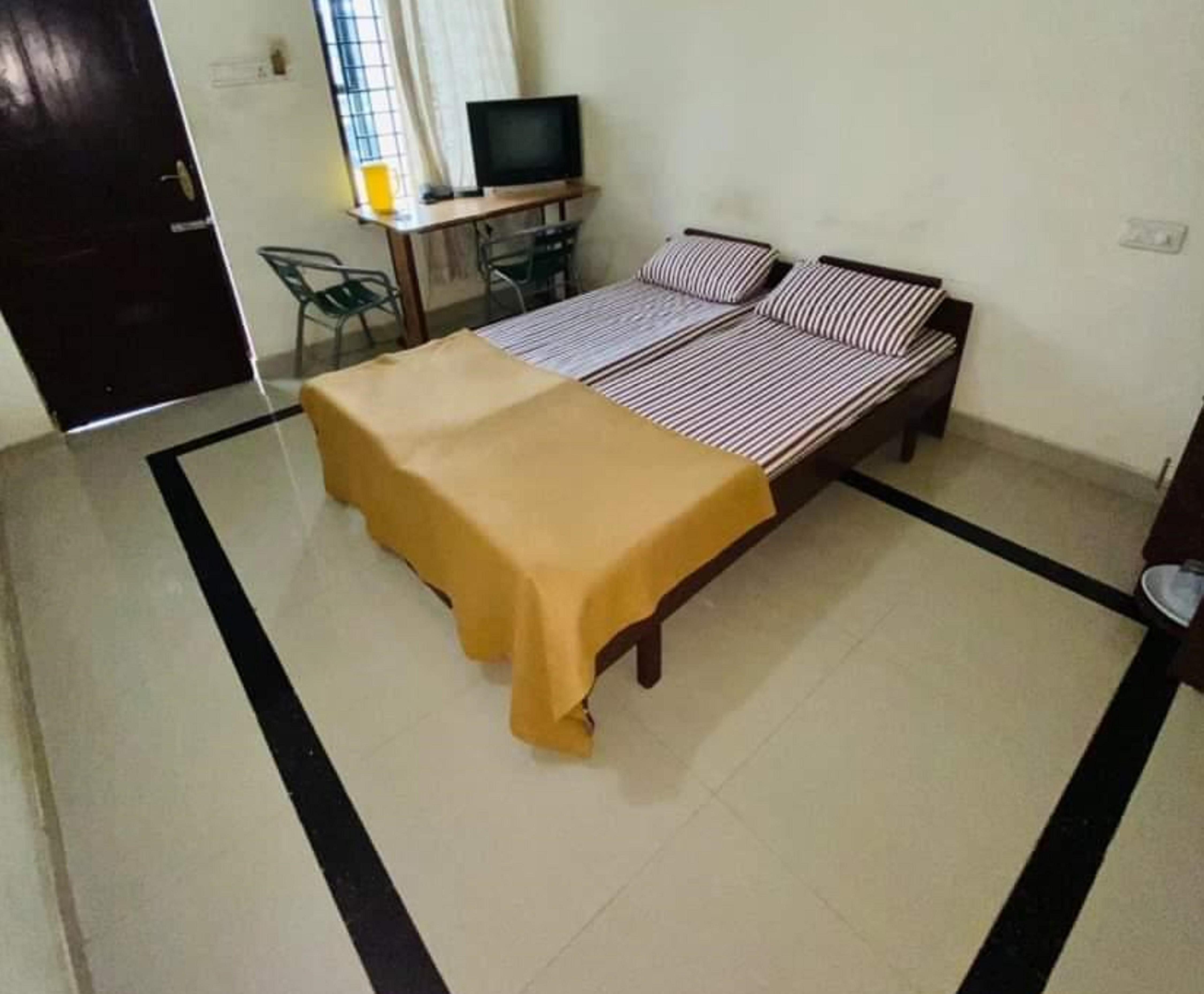 Rosh Tower - Tap to explore photos