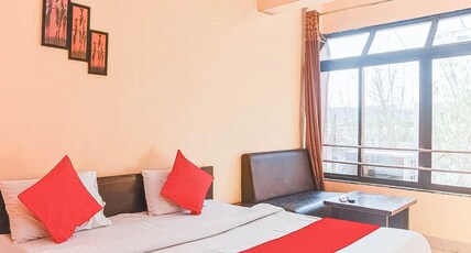 Hotel JK Palace Room Type - Standard Room AC Hotel JK Palace Room Type - Standard Room AC