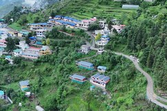 The Mud House - Dorms & Rooms