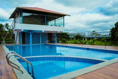 HOTEL RIVERSIDE HOLIDAY RESORTS