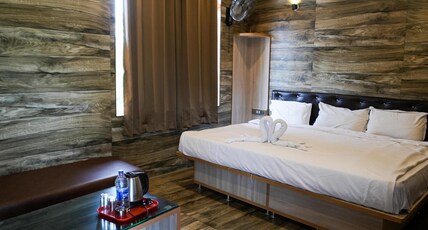 HOTEL RIVERSIDE HOLIDAY RESORTS Room Type - Suite Room Pool View and Bath Tub HOTEL RIVERSIDE HOLIDAY RESORTS Room Type - Suite Room Pool View and Bath Tub