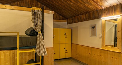 The Hosteller Kasol, Riverside Room Type - Bed in 4 Bed Mixed Dormitory