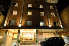 The Royal Class Hotel