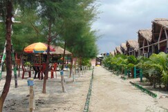 Sea Sky Deluxe Cottage and Resort