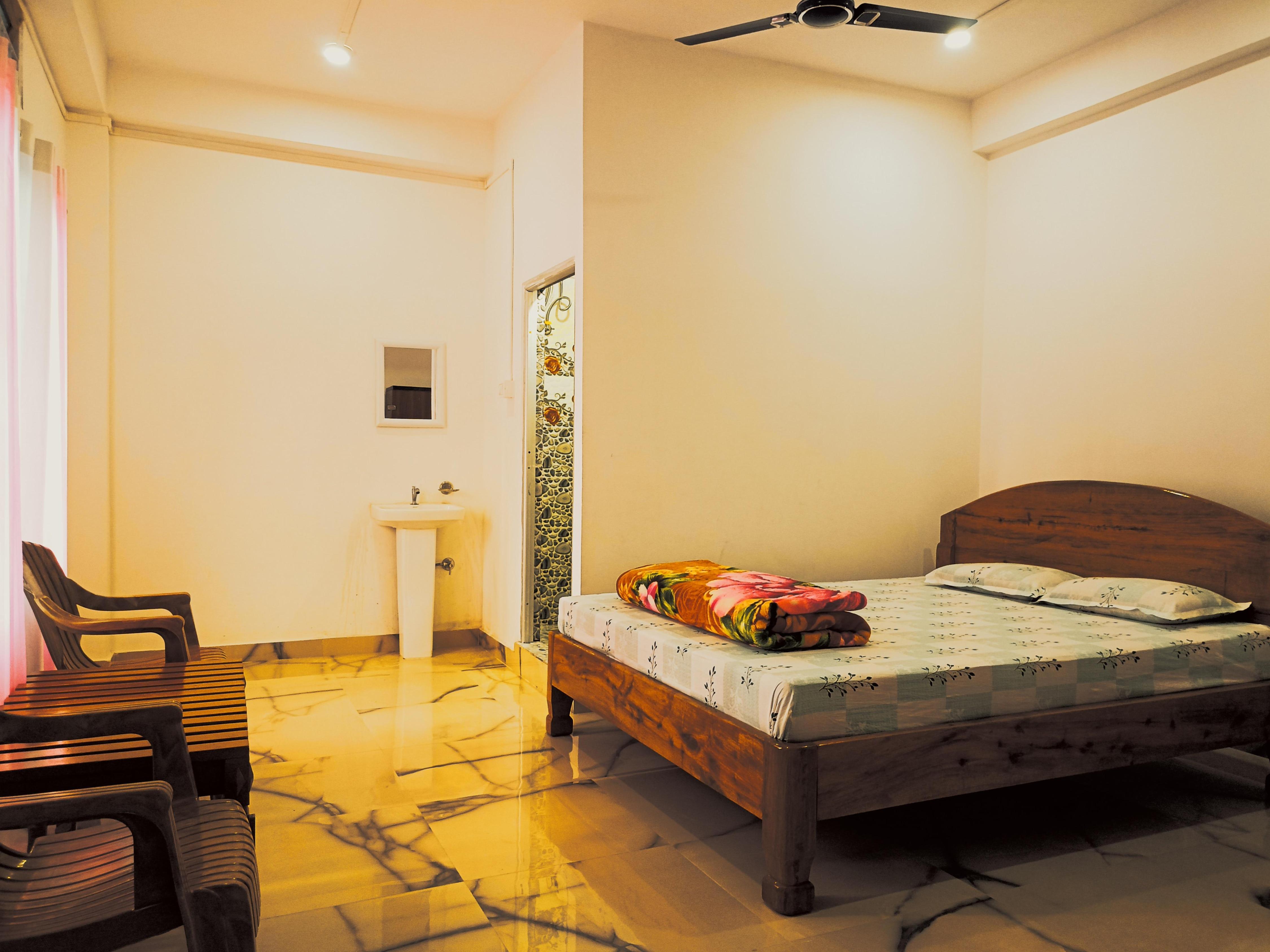 Pallabi home stay kaziranga - Tap to explore photos