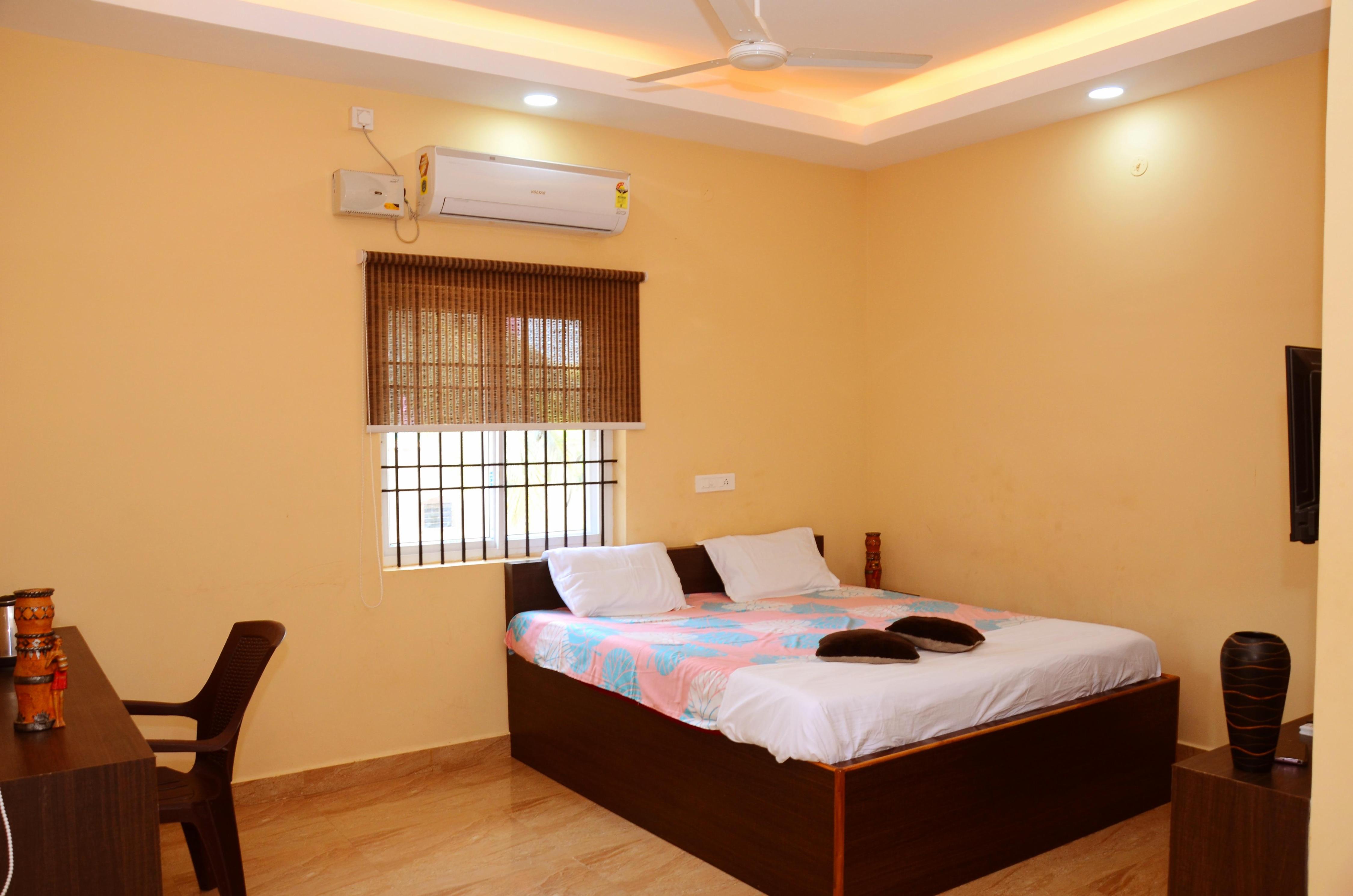 Sivashankaran Homes Room Type - Deluxe Room