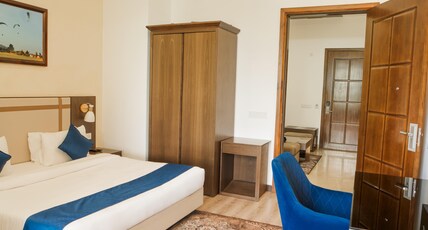 Dhauladhar Heights Resort | Experience The Luxury Room Type - Him Executive Suite
