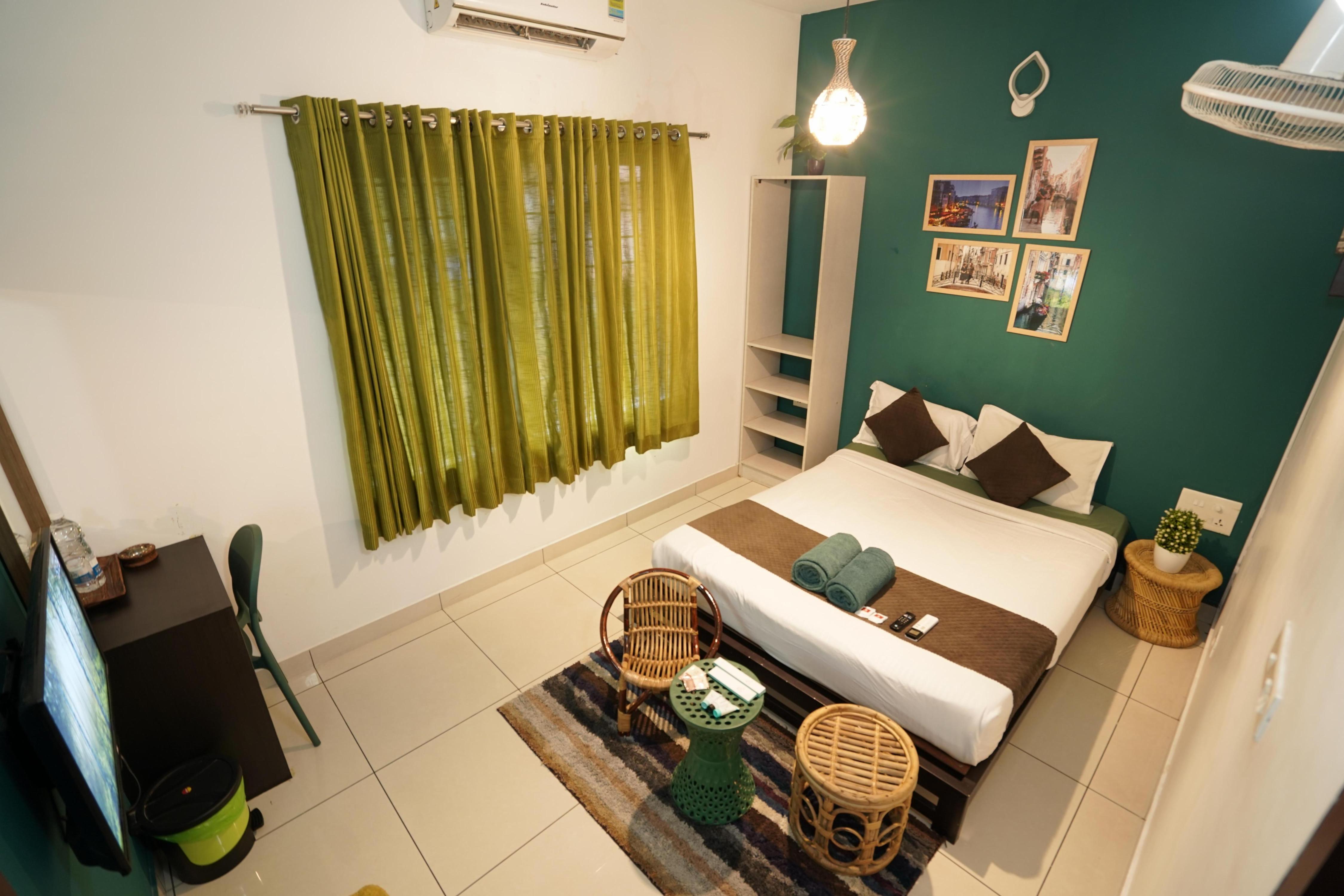Atmos Inn Room Type - Superior Double Room