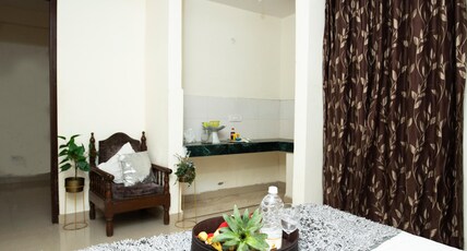 Hotel Royale Avenue Room Type - Corporate Suite Room Ideal For 3-4 Guest Hotel Royale Avenue Room Type - Corporate Suite Room Ideal For 3-4 Guest