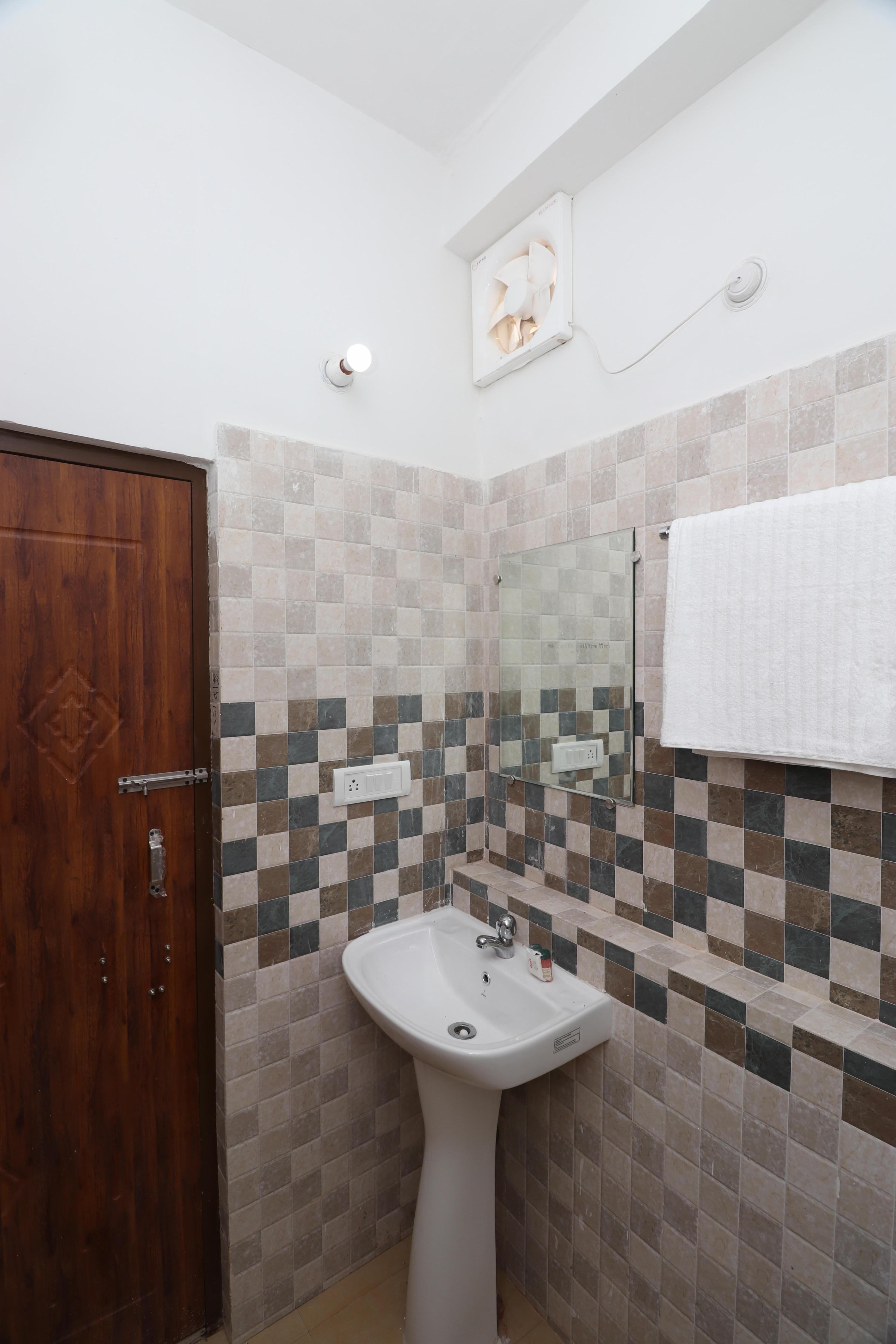 MDA  INN Room Type - AC Classic 2X