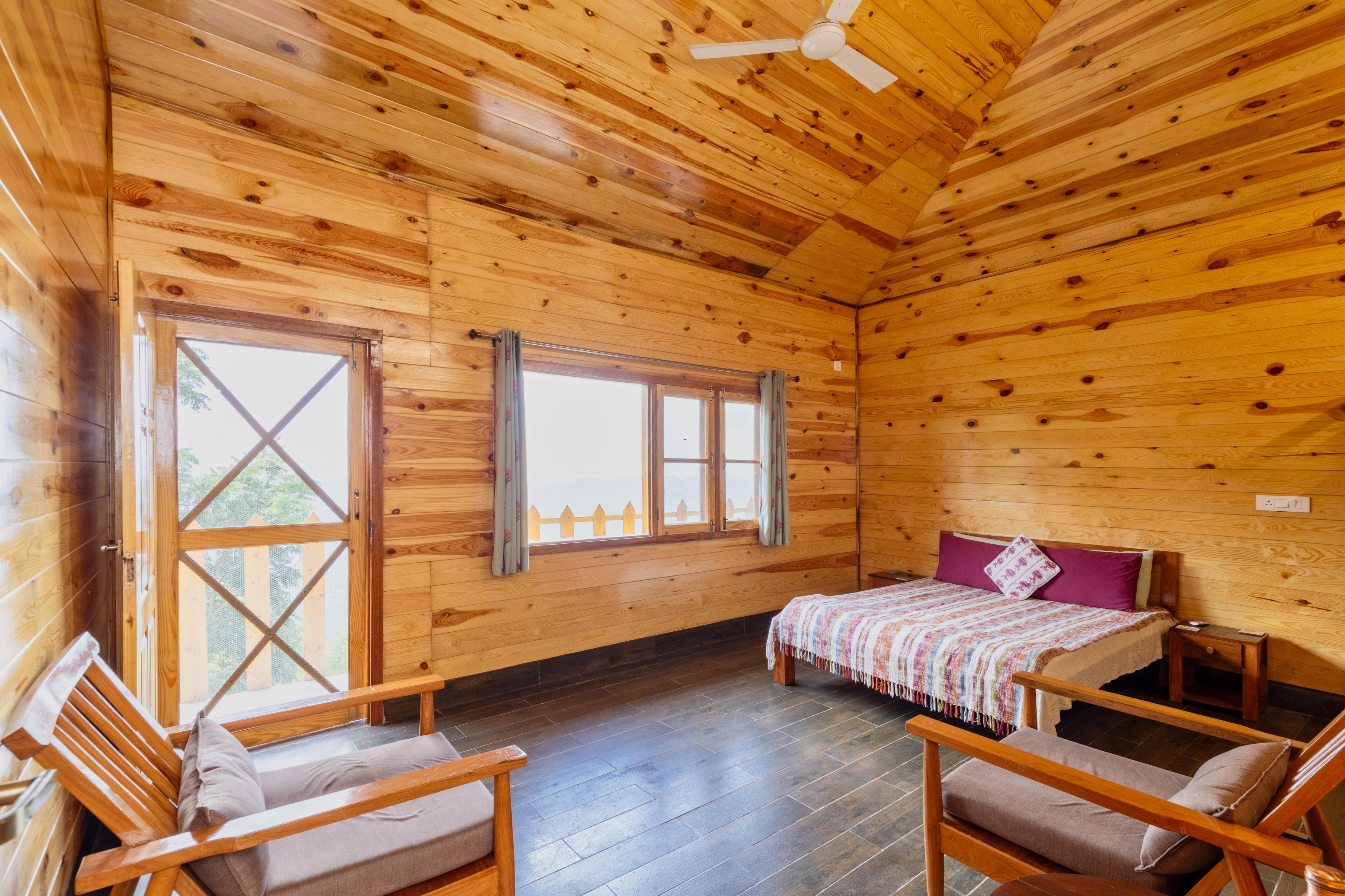 Wooden Cottage by Mountain Homes, Lansdowne - Tap to explore photos