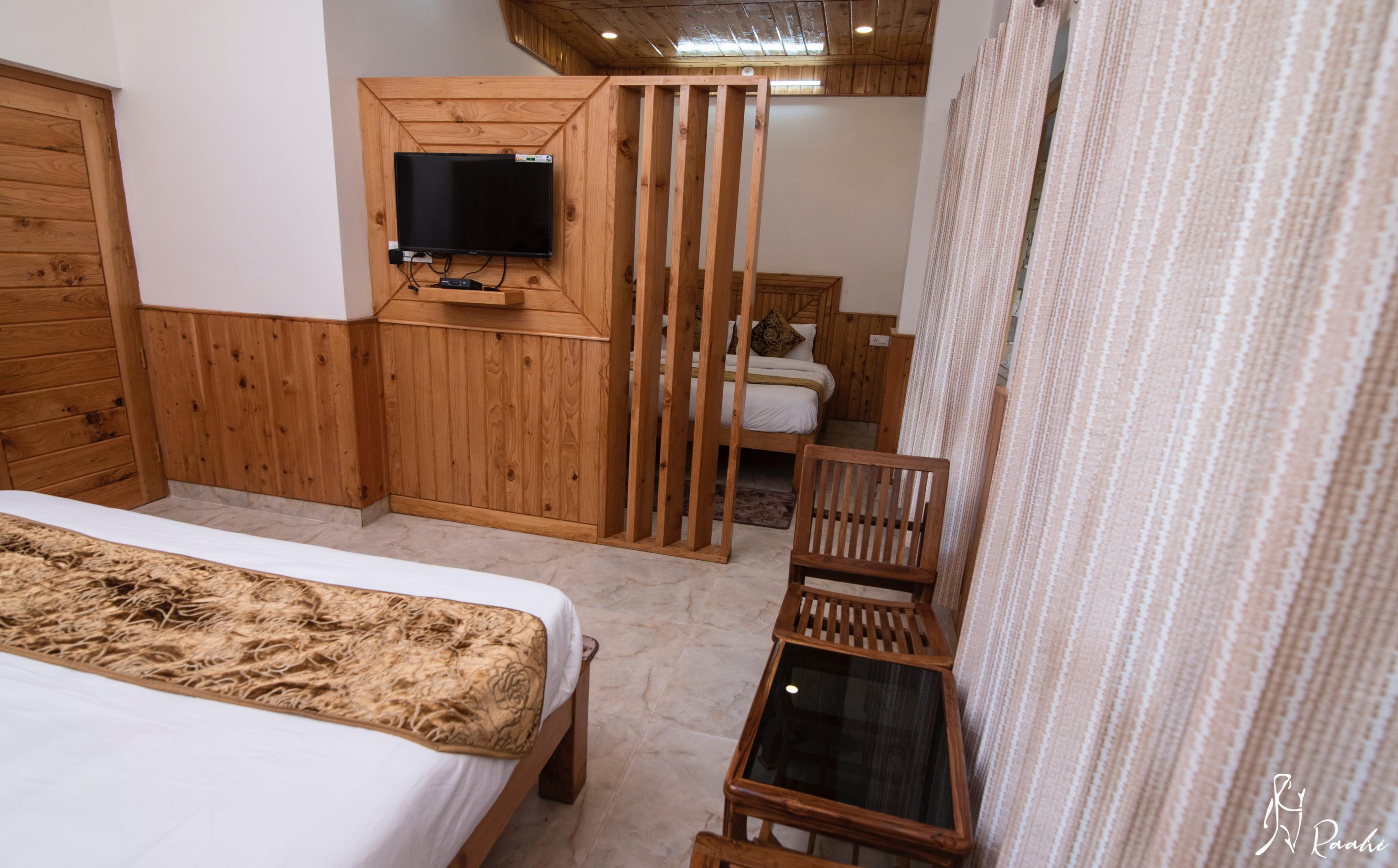 The Raahi - Tap to explore photos