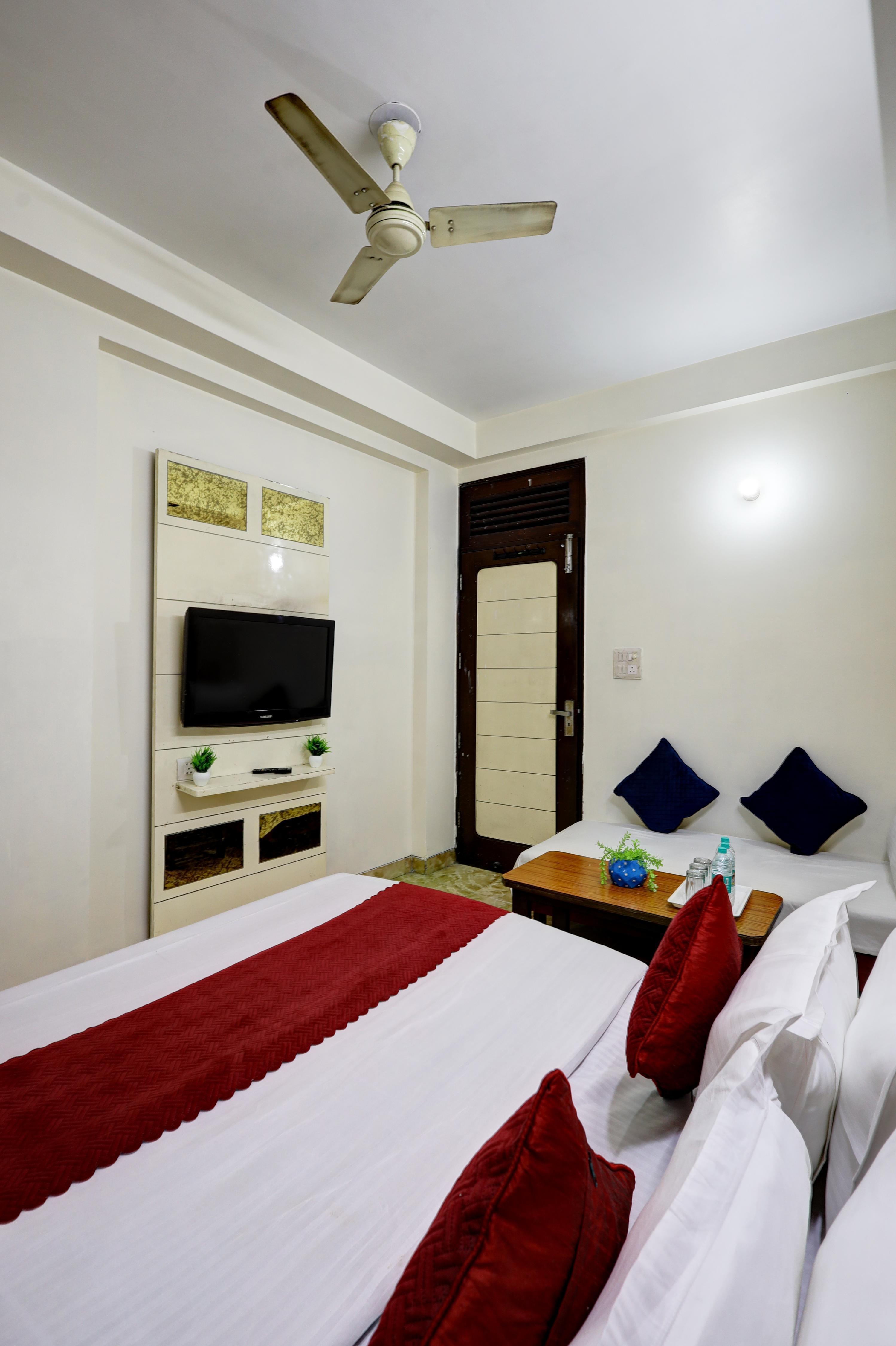 Hotel Nancy Dx Near New Delhi Railway Station - Tap to explore photos