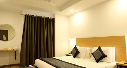 GOLDEN WORLD HOTEL Room Type - Standard Room