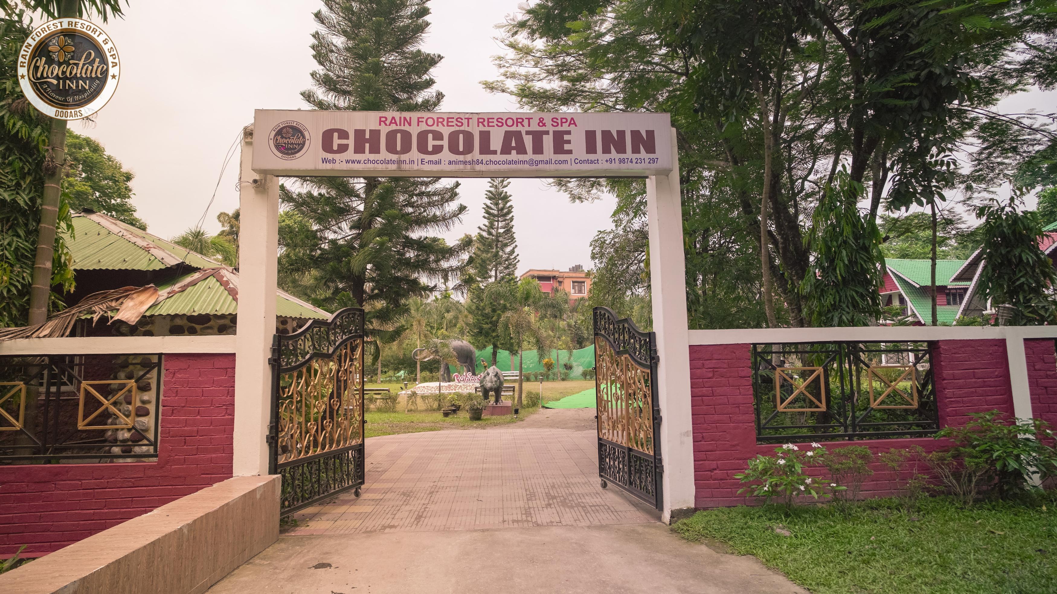 Chocolate Inn Rainforest Resort - Tap to explore photos