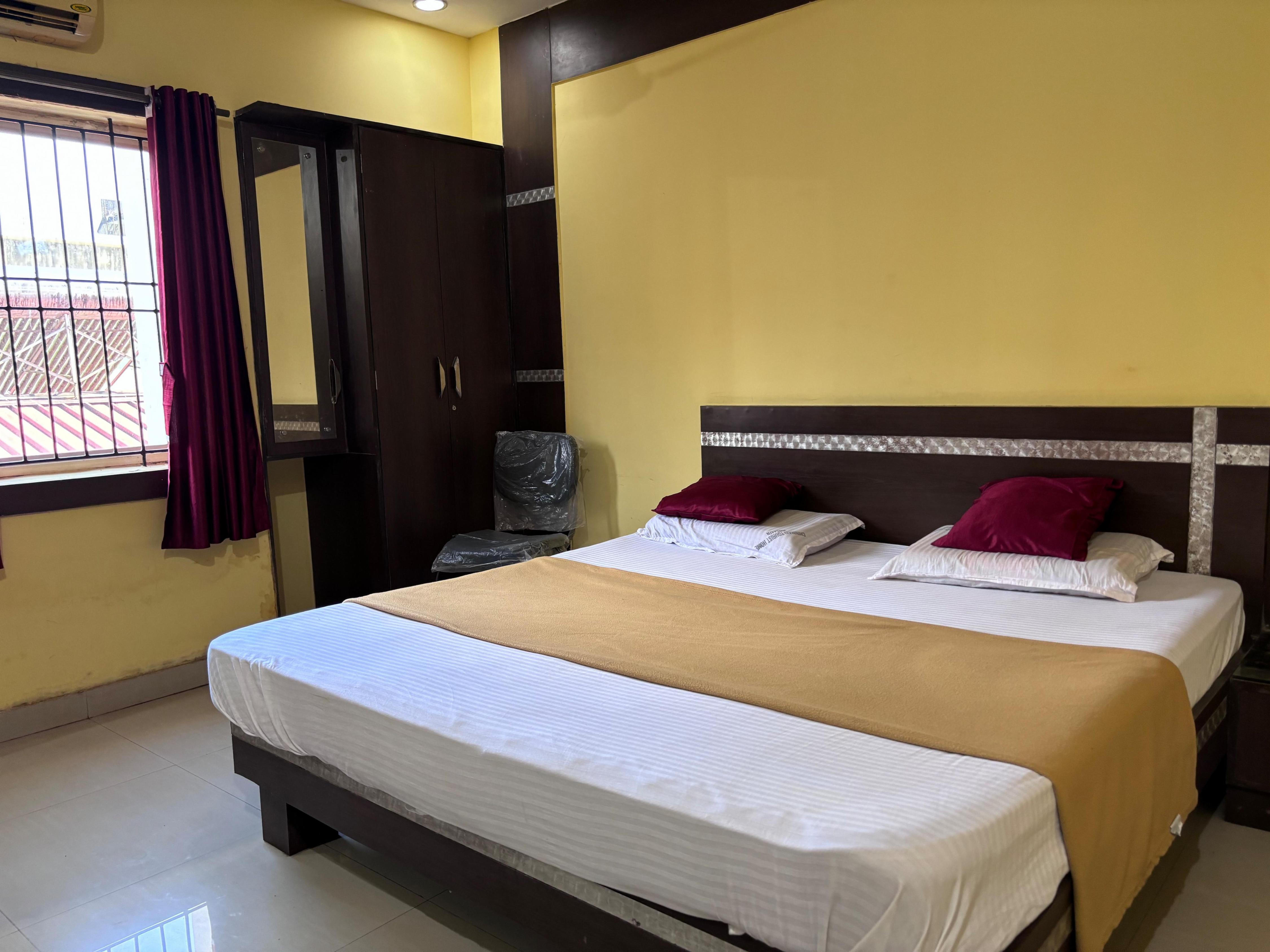 Tourist Home Chinmayi - Tap to explore photos