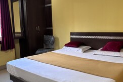 Tourist Home Chinmayi