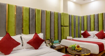 Hotel Prem Deluxe 2 Min Walk From New Delhi Railway Station Room Type - Family Four Bed Room With AC @ Free WI-FI