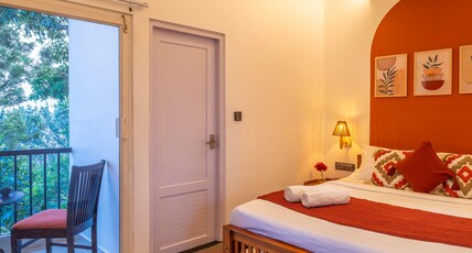Zostel Munnar Room Type - Deluxe Room (with private balcony)