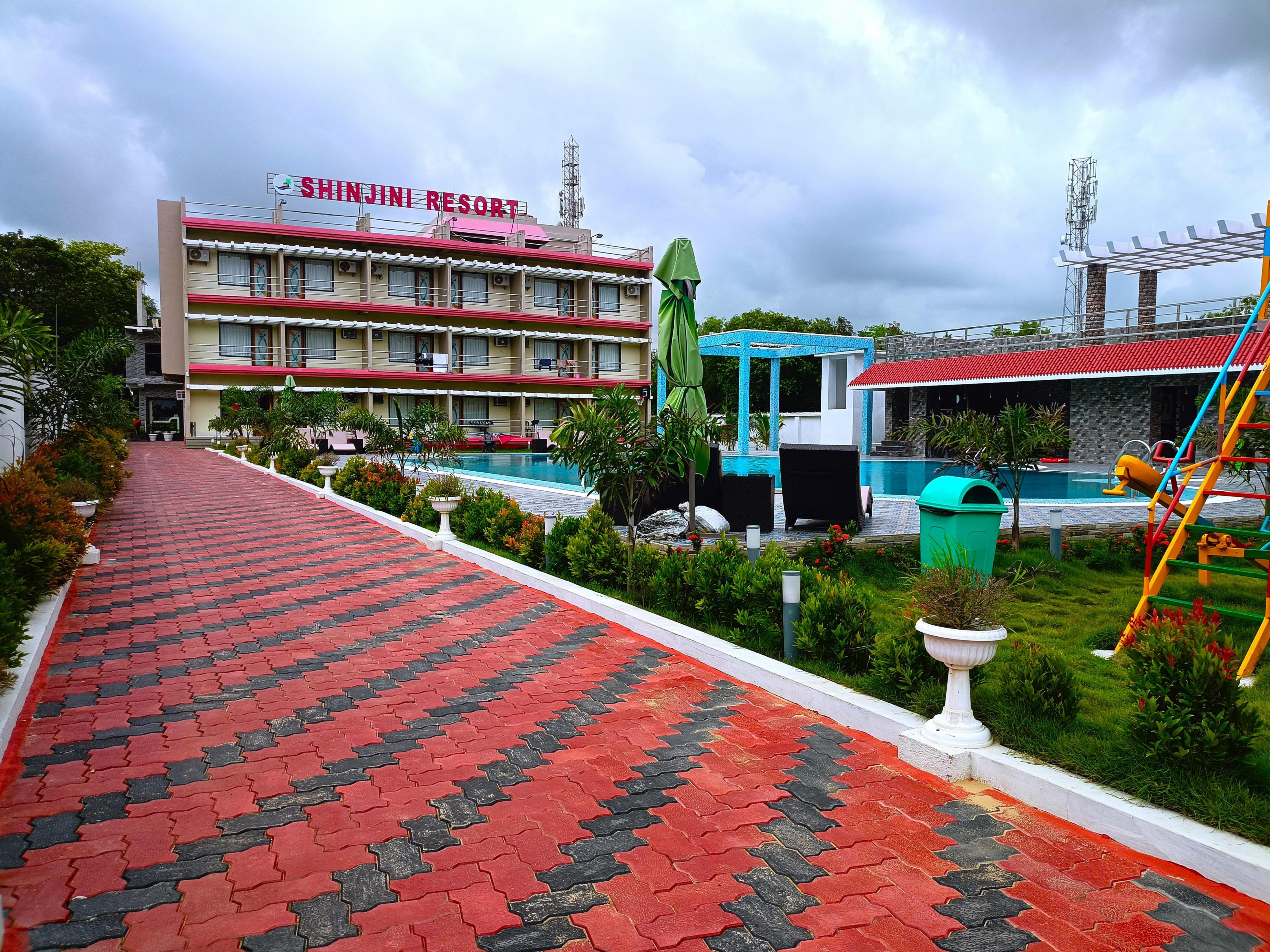 Shinjini Resort - Tap to explore photos