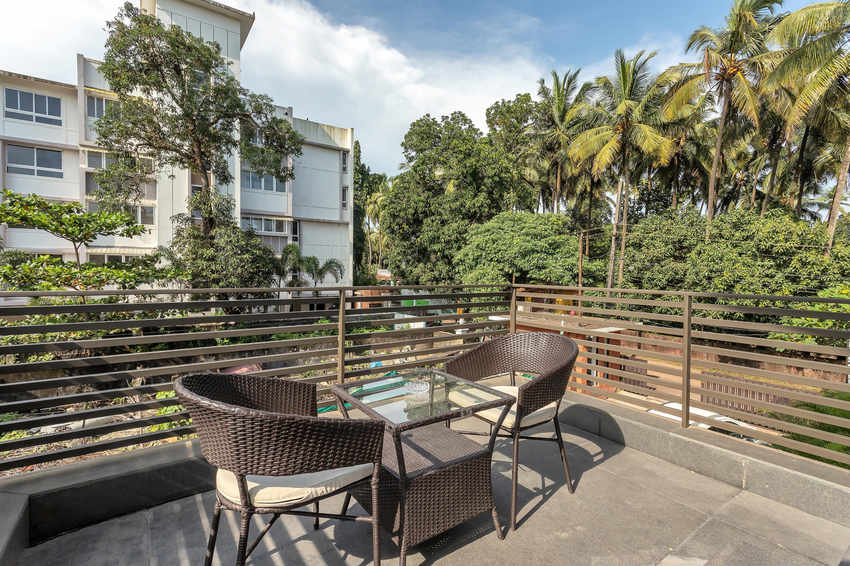 Luxe 4bhk Villa with Private Pool and Caretaker - Tap to explore photos