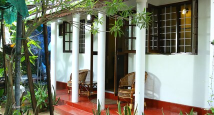 Waltons Homestay Fort Cochin Room Type - Garden Cottage Aircon