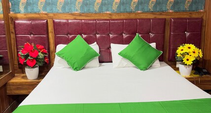 Sunrise Lodging Room Type - Couplesfriendly Deluxe Room