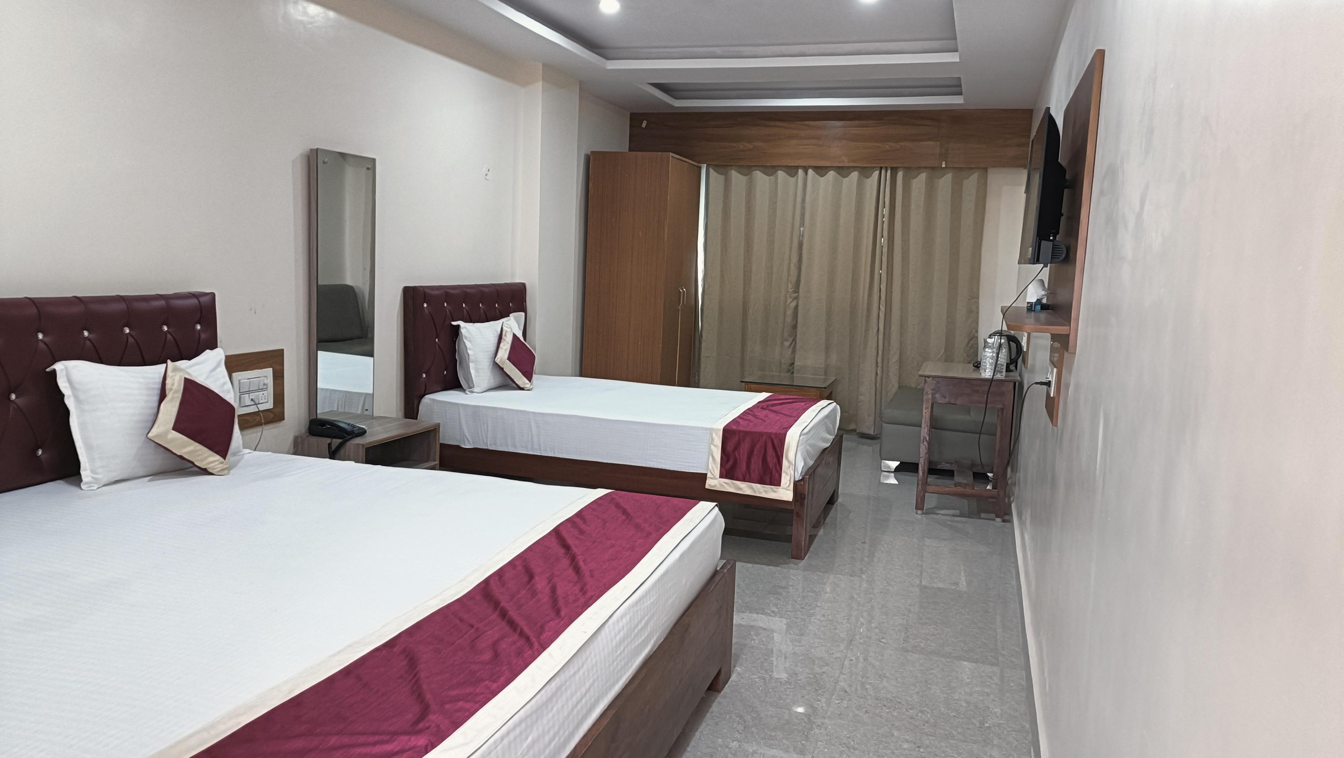 Hotel Rekha International Room Type - Premium Mountain View Room