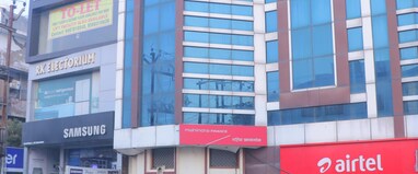Hotel Panache 500m from Krishna Jananbhumi Temple