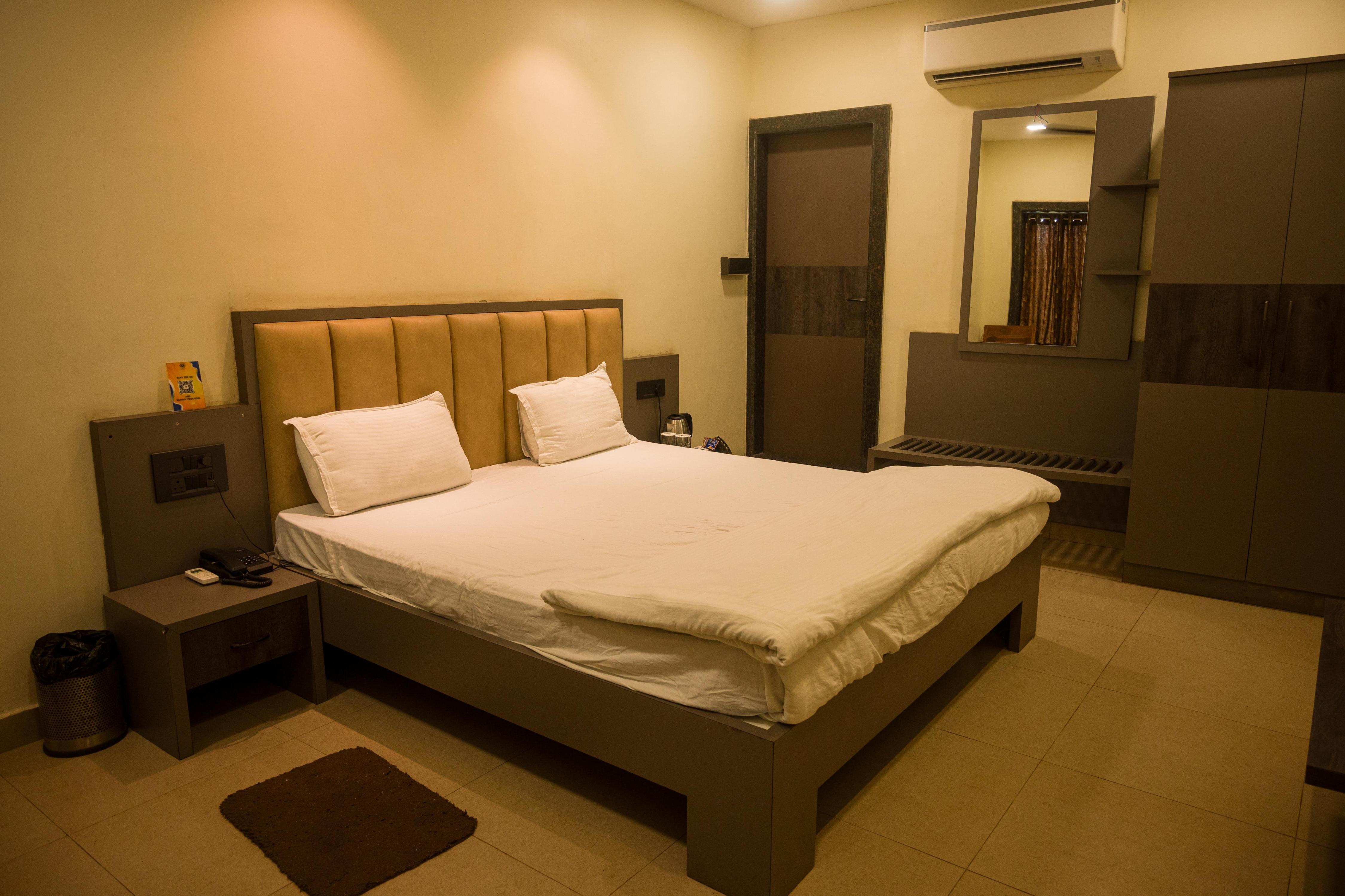 AKAY Resort & Villas - Tap to explore photos
