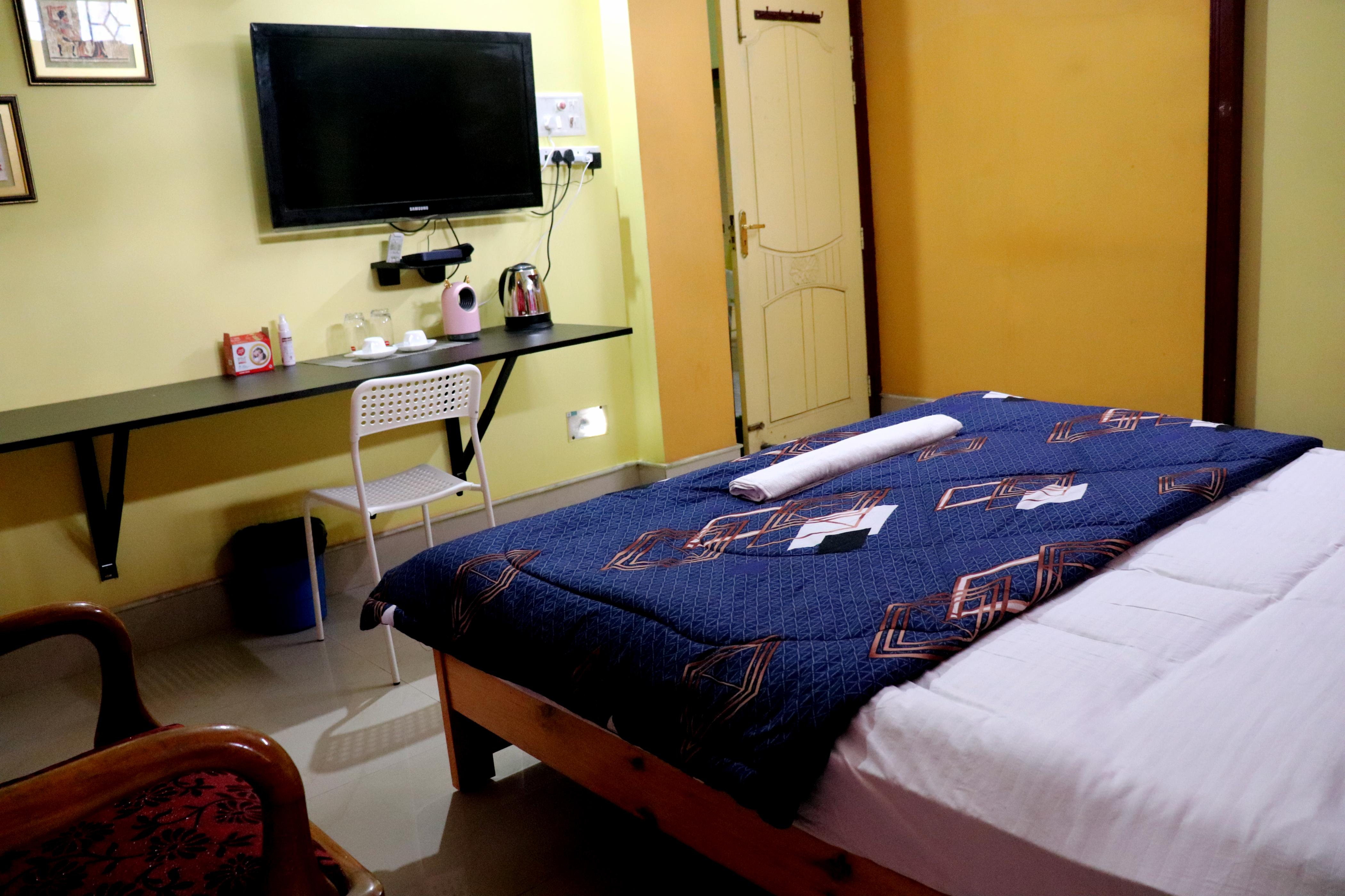 Urbanica Homestay - Tap to explore photos