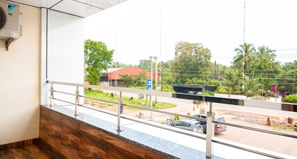 HOTEL MAYURA INTERNATIONAL Room Type - Super Deluxe Balcony HOTEL MAYURA INTERNATIONAL Room Type - Super Deluxe Balcony