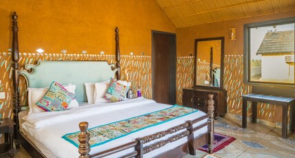 Talai Desert Camp Room Type - Luxury Mud Escape Room