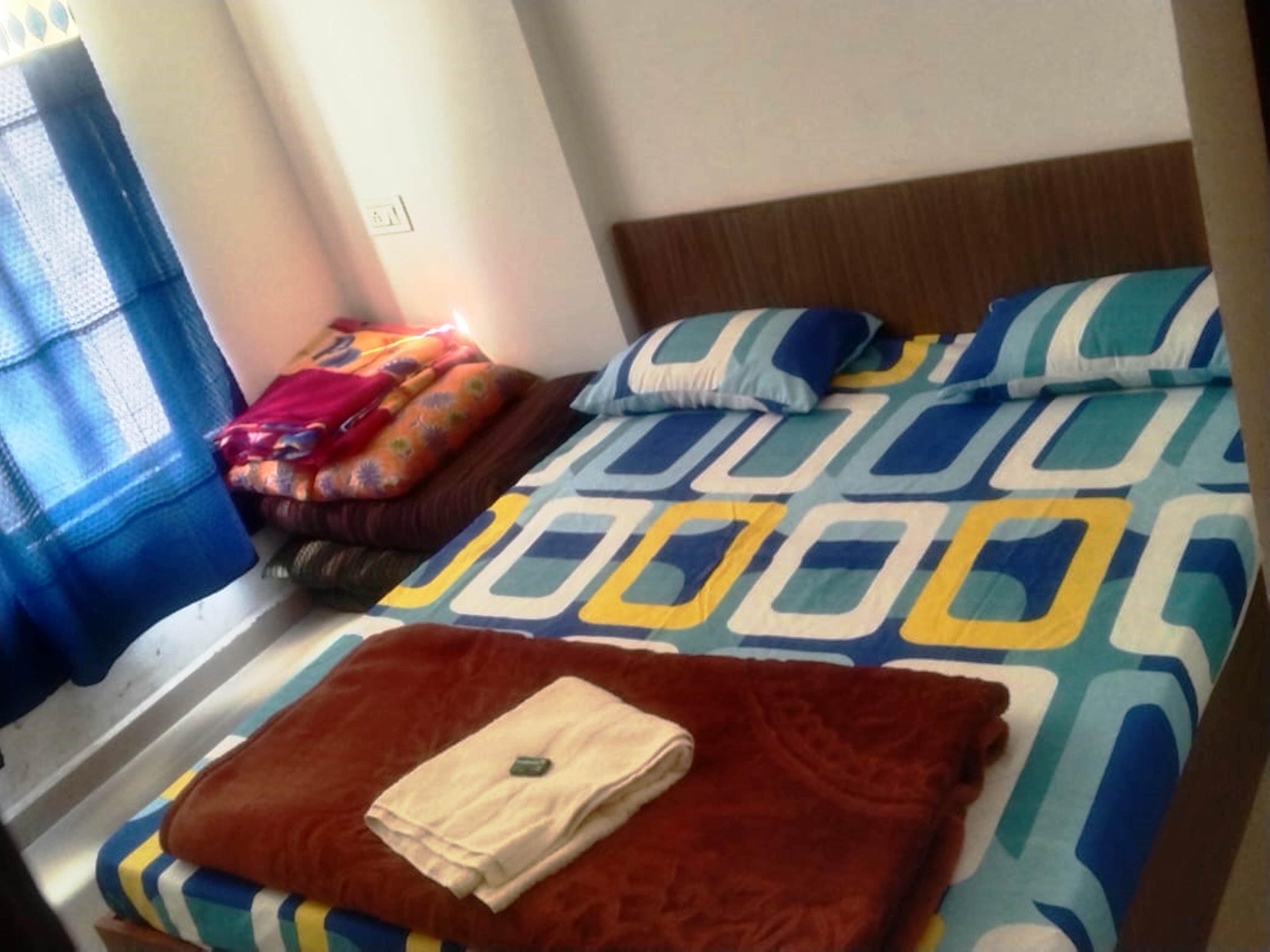 7 sea - Tap to explore photos