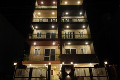 Lime Tree Palatial | Entire 2BHK Apartments @GolfCourse