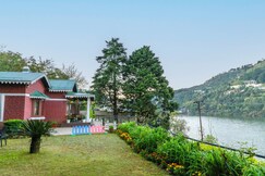 SaffronStays Gardens on the Lake near Naukuchiatal and Sattal