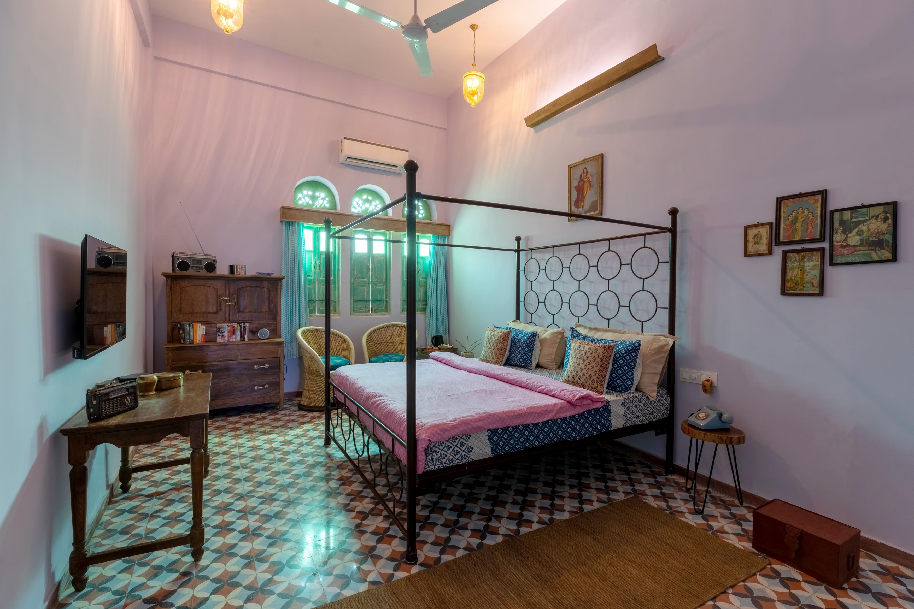 Kol Pol Mohalla Boutique Stay - Tap to explore photos