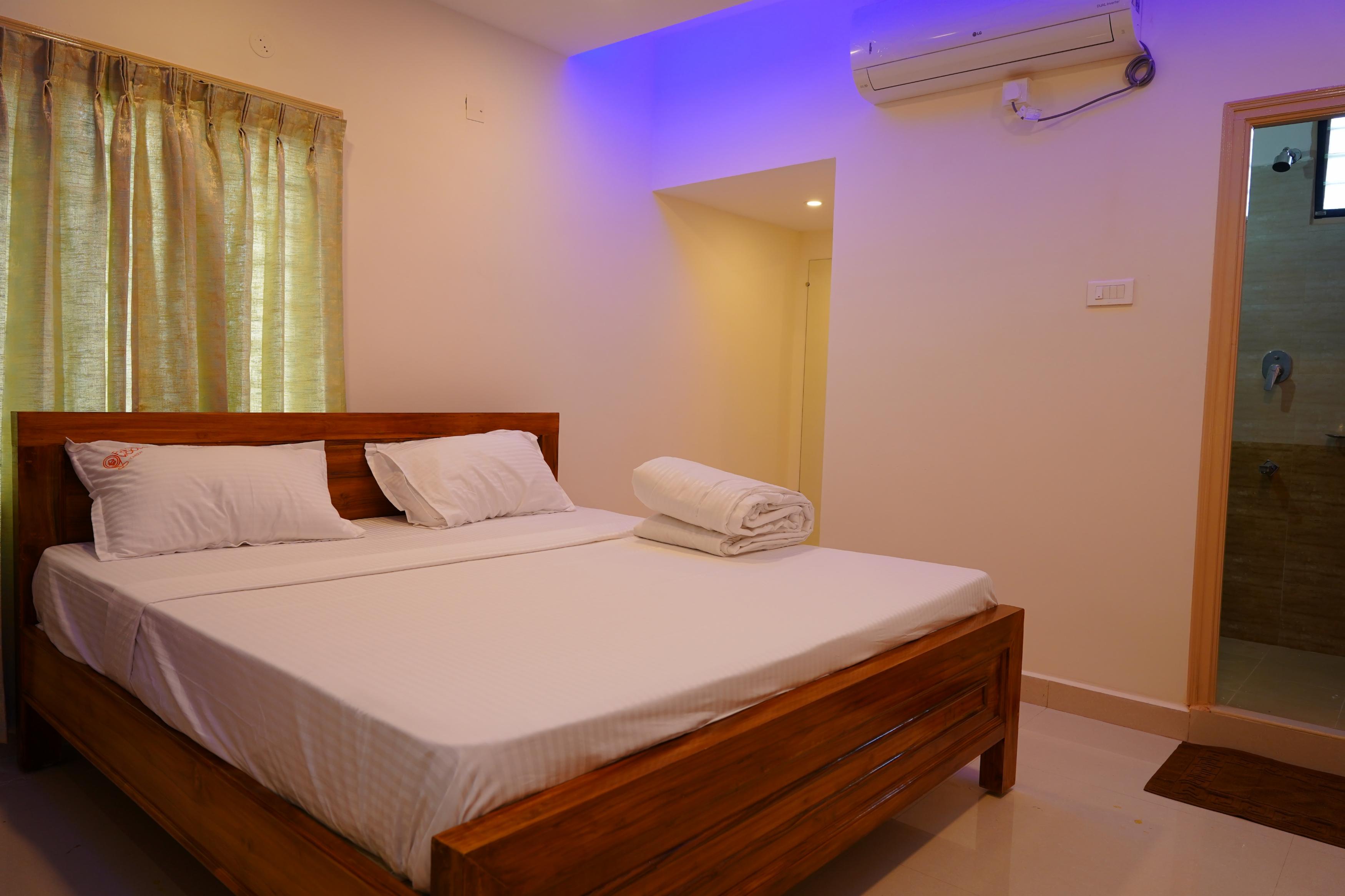 Priyawoodz Homestay - Tap to explore photos