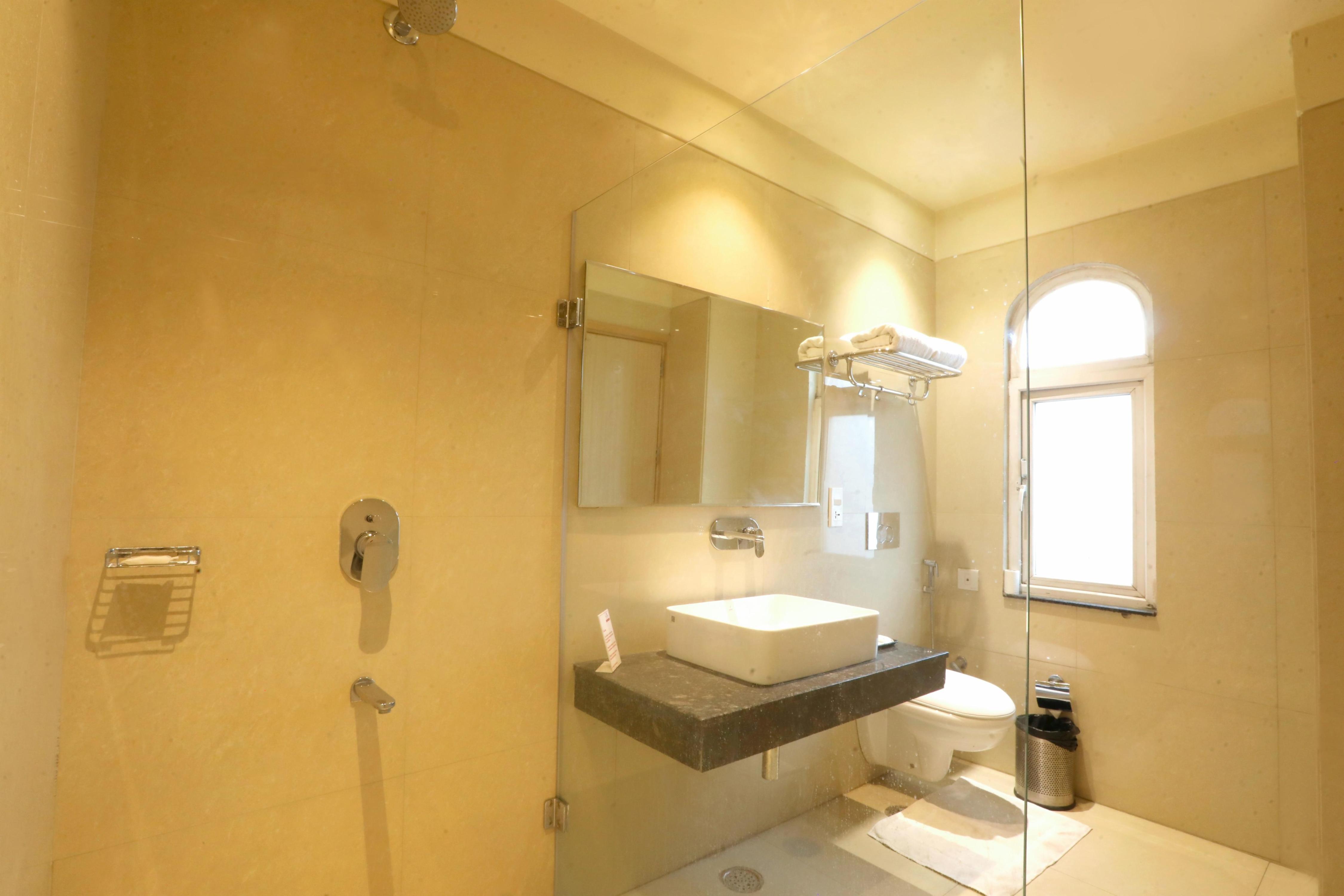 Perfectstayz BNB - 850 meters from Golden Temple - Tap to explore photos