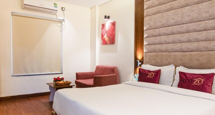 Stayzo Scheme 114 Vijay nagar Room Type - Premium