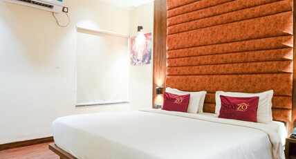 Stayzo Scheme 114 Vijay nagar Room Type - Suite Room