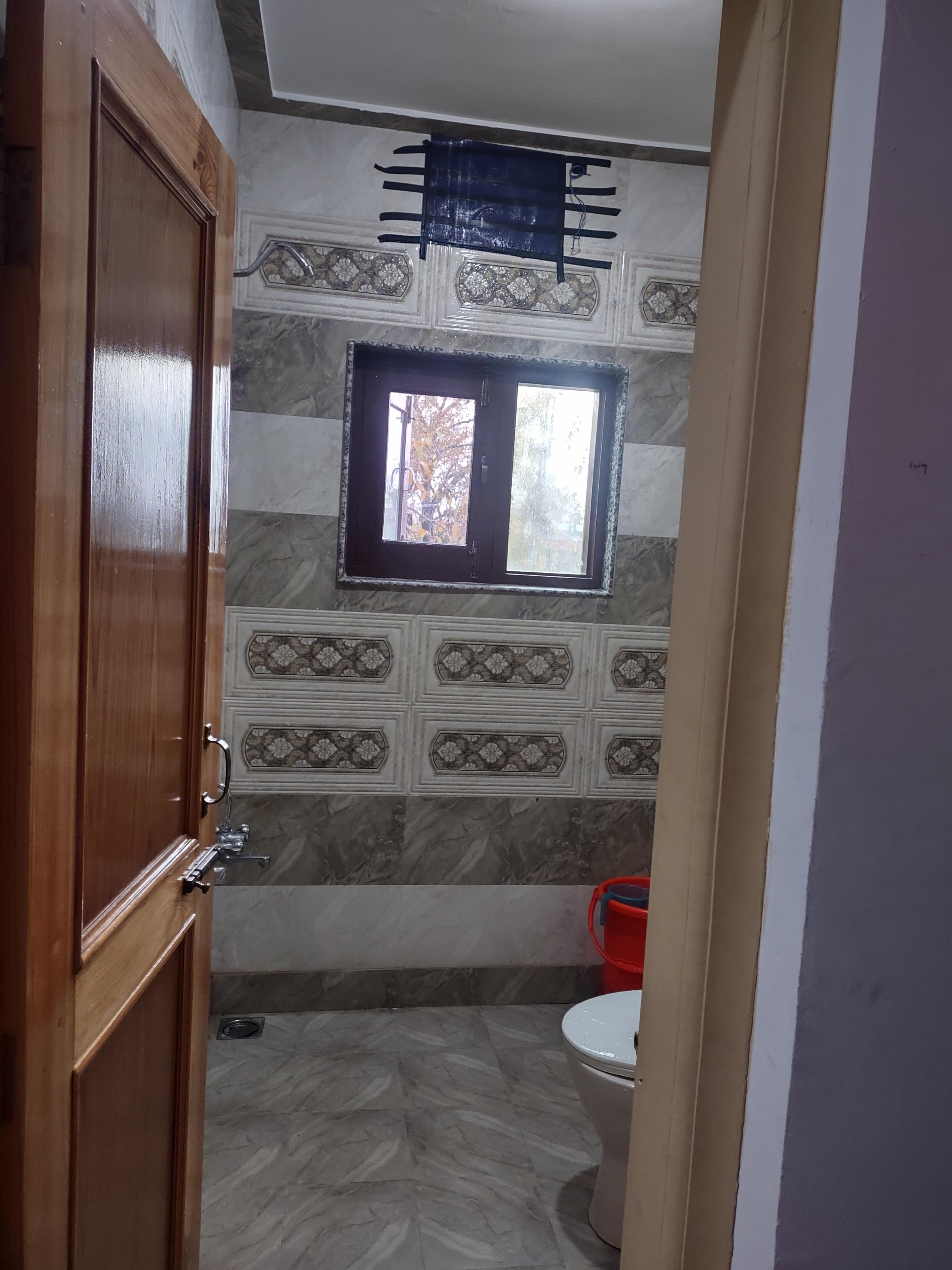 Zarafshan Homestay - Tap to explore photos