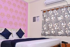 Vrindavan Lodge By WB Inn