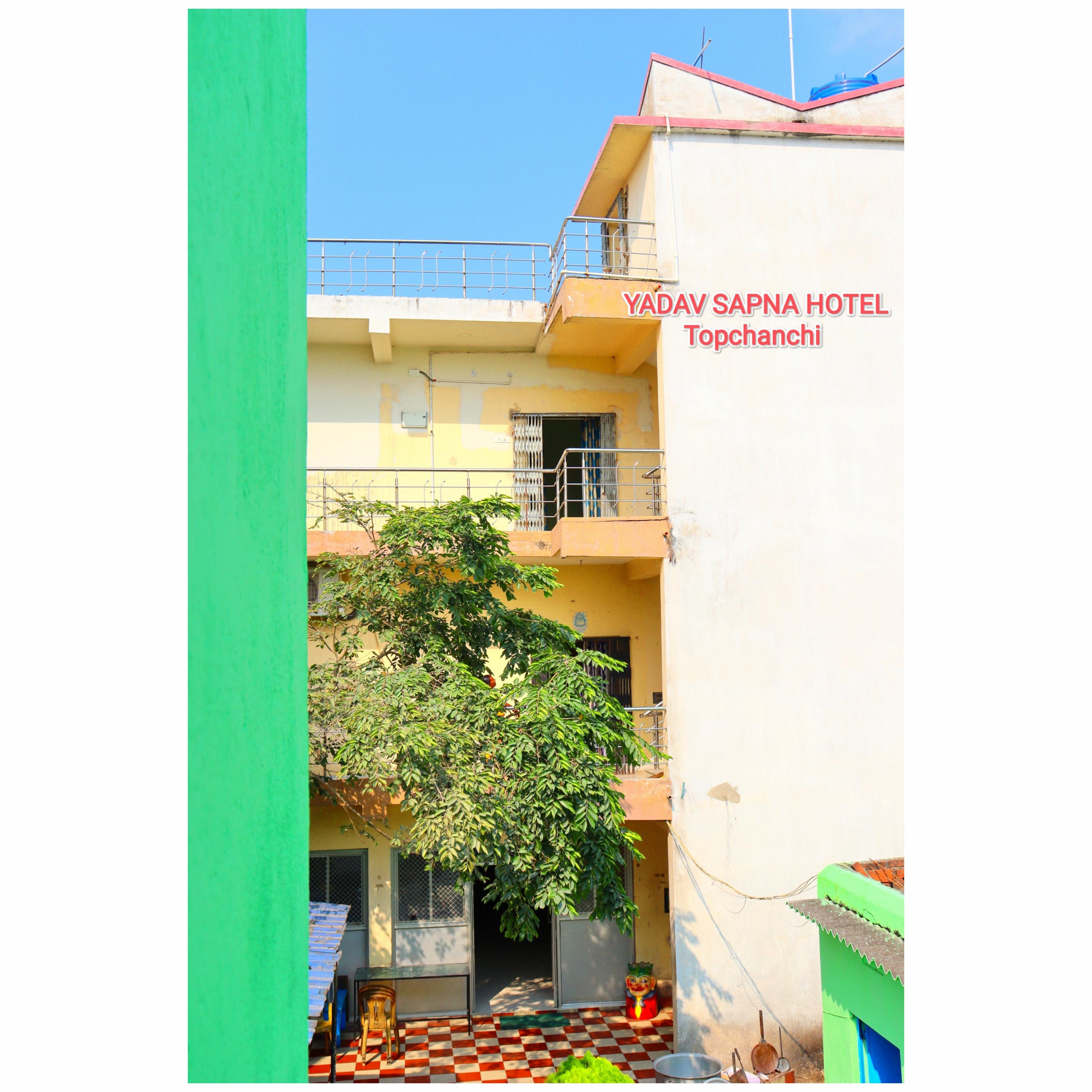 Hotel Yadav Sapna - Tap to explore photos