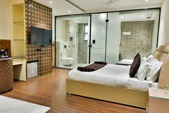 Clay Inn Hotels, Paschim Vihar